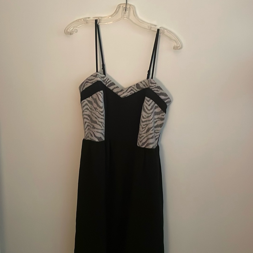 High-Low Maxi Dress - Picture 2 of 4